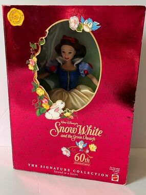 Walt Disney Snow White & the 7 Dwarfs 60th Anniversary The Signature Collection